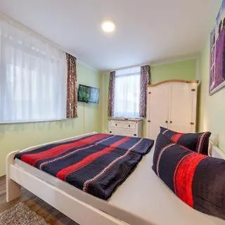 Grosser Gartenbungalow Nr 3 Mit Terrasse - Strandvogtei Daire