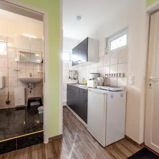 Apartamento Grosser Gartenbungalow Nr 3 Mit Terrasse - Strandvogtei Sellin (Rugen)